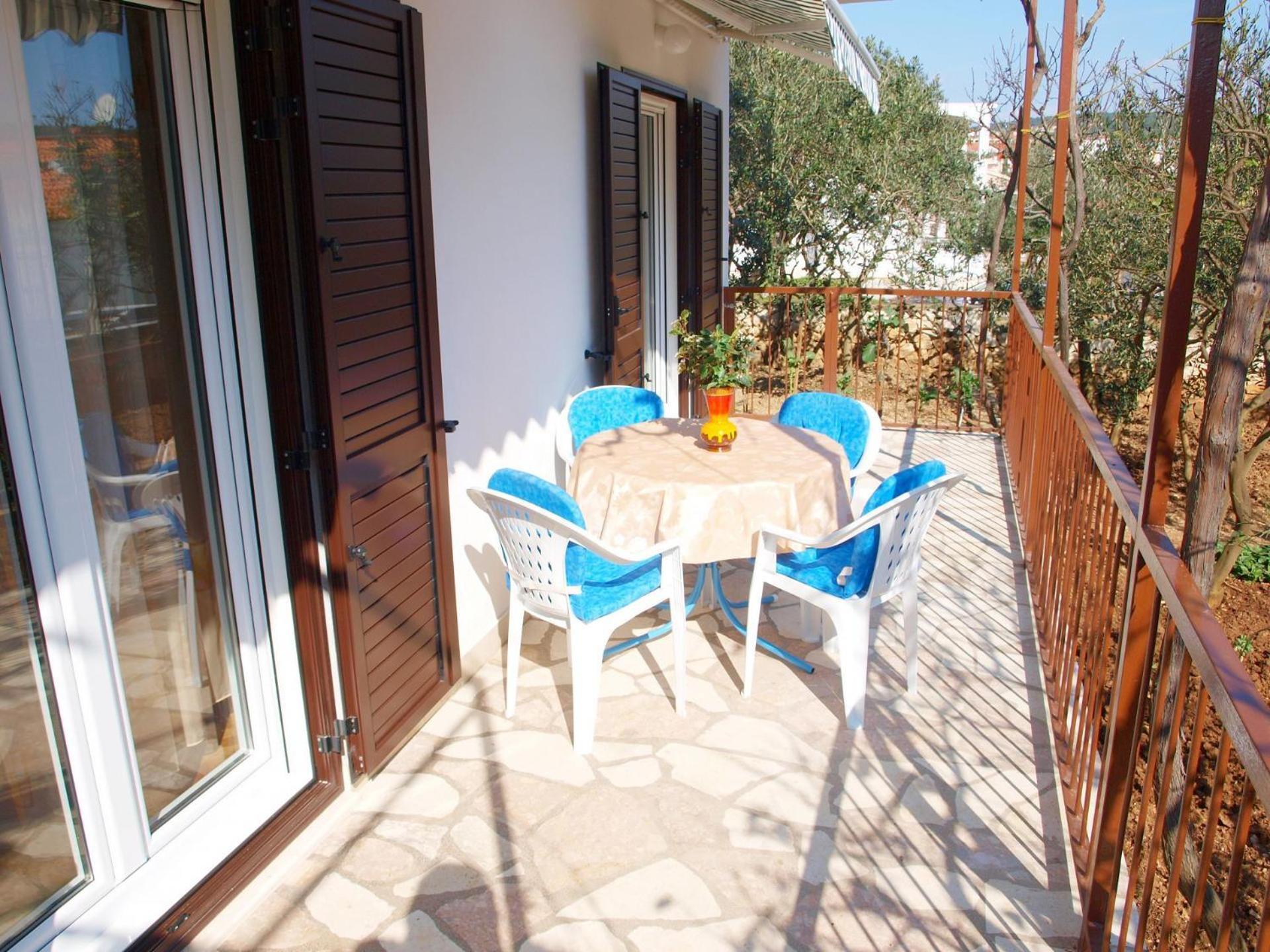 Apartments Mirja - 100M From The Beach & Parking Trogir Extérieur photo