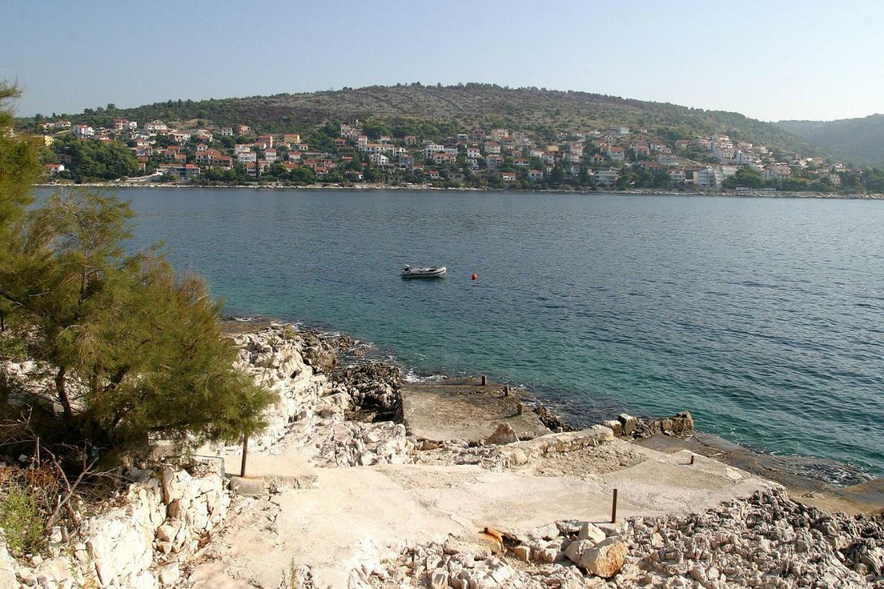 Apartments Mirja - 100M From The Beach & Parking Trogir Extérieur photo