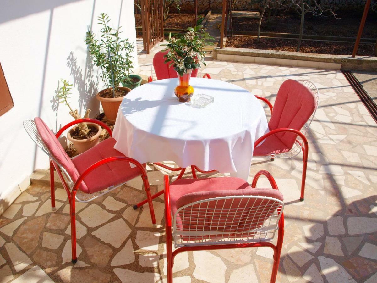 Apartments Mirja - 100M From The Beach & Parking Trogir Extérieur photo